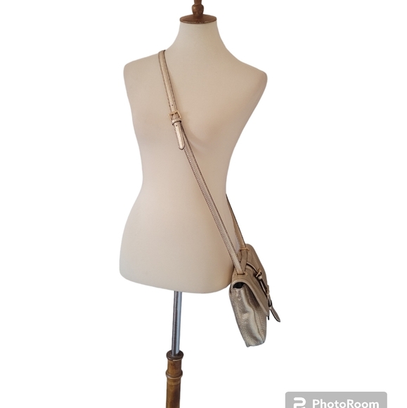 Isaac Mizhari Gold Pebble Faux Leather Crossbody Bag - Picture 4 of 8